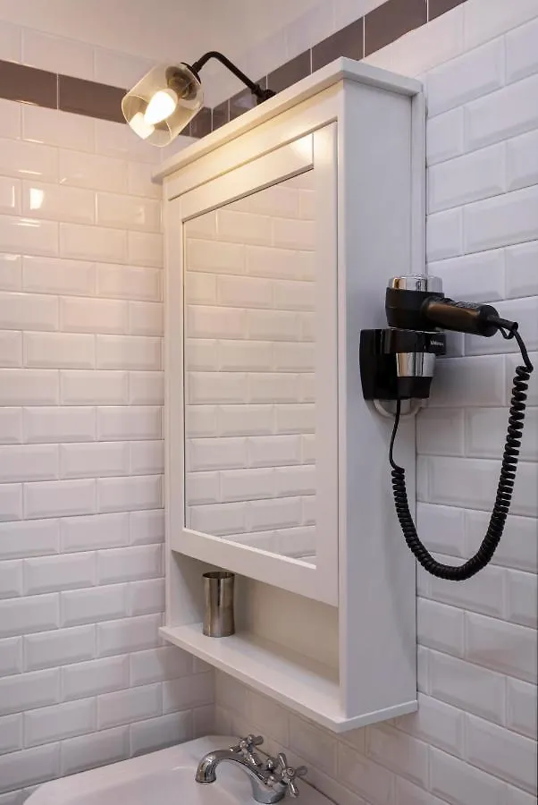Modern & Stylish Loft - 2 Min From Central Station Milan 0*,  Italie